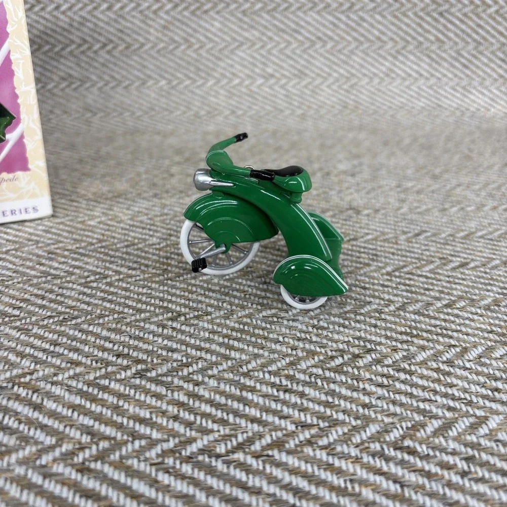 Hallmark 1935 Steelcraft Streamline Velocipede Sidewalk Cruiser Series By Murray